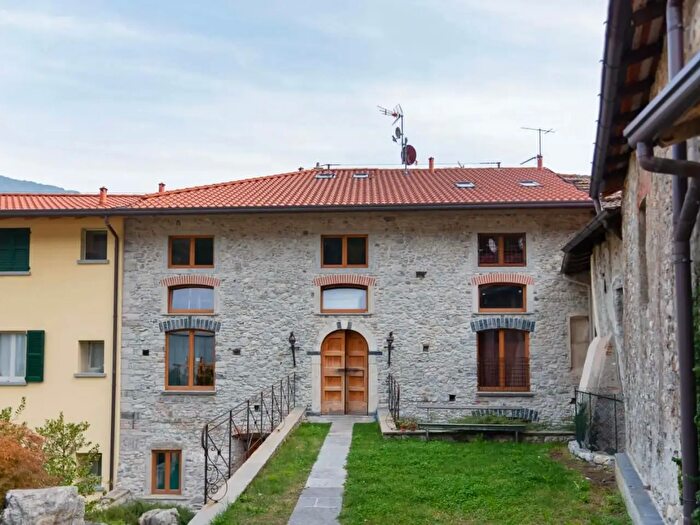 Appartamento monolocale in affitto in Via Promessi Sposi c, Pescate