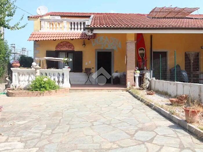Casa quadrilocale in vendita in Via degli Ulivi, Agropoli