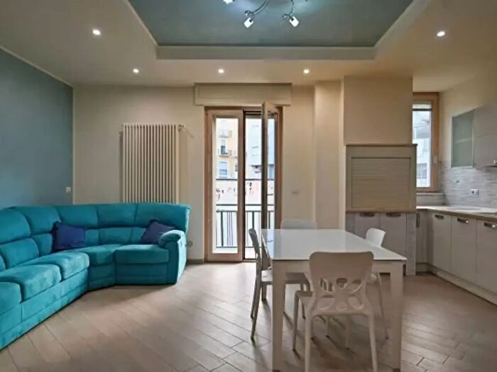 Appartamento trilocale in vendita in Via Tenente Giuseppe Pugliese, Putignano