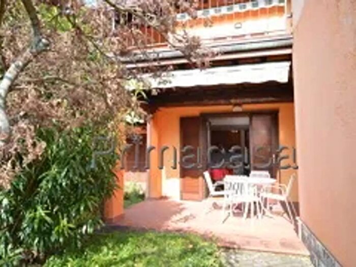 Appartamento trilocale in affitto in Via Celesti, Toscolano Maderno