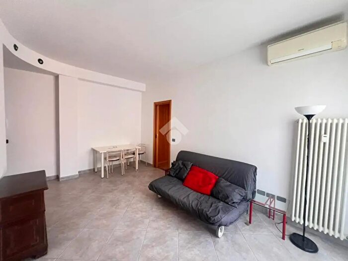 Appartamento bilocale in affitto in Via Sebino, Milano