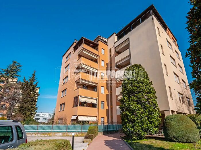 Appartamento con 5 locali in vendita in Corso Giuseppe Garibaldi, Ozzano DellEmilia