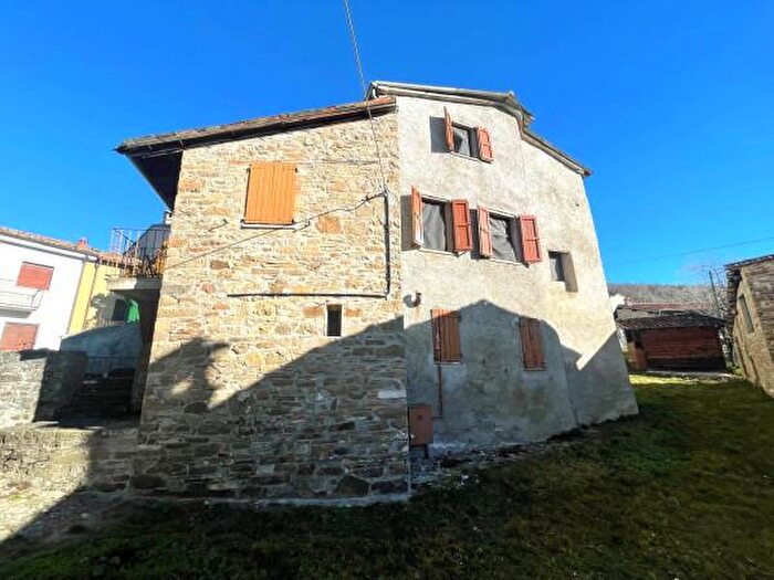 Casa trilocale in vendita in Casa Lazzati, Romagnese