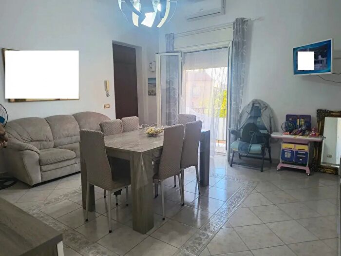 Appartamento trilocale in vendita in Largo Giuseppe di Bartolo, Palermo