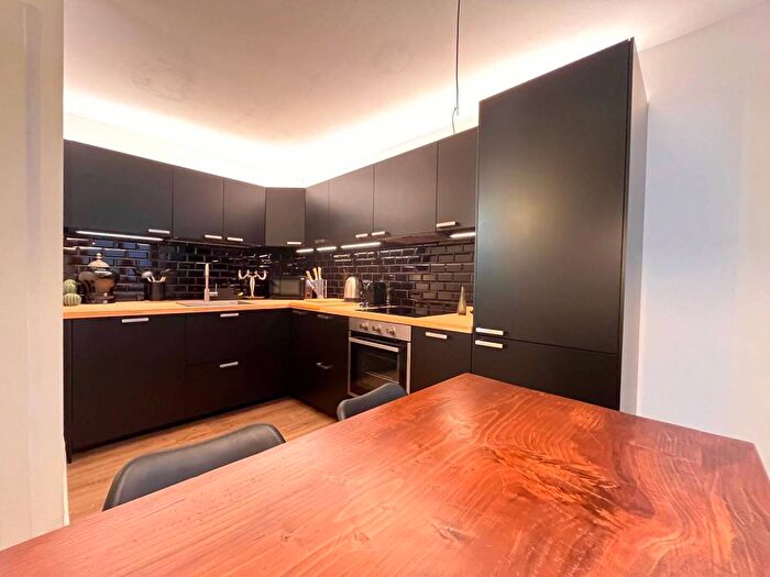 Appartamento bilocale in affitto in Via Gian Francesco Pizzi, Ripamonti Fondazione Prada, Milano