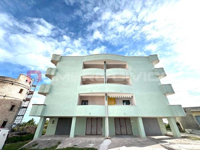 Appartamento trilocale in vendita in Via Croci, Vico Del Gargano