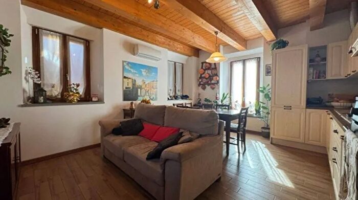 Appartamento quadrilocale in vendita in Via Andrea Costa Centro Finale Emilia Modena, Finale Emilia