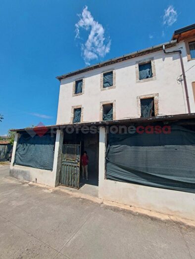 Casa con 6 locali in vendita in Viale San Domenico Snc, Sora