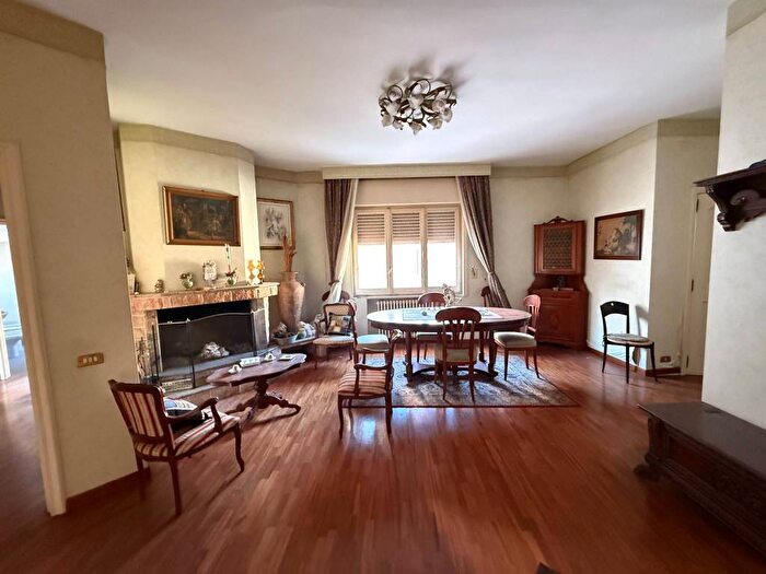 Appartamento quadrilocale in affitto in Via Ferrante Loffreda, San Lazzaro, Lecce