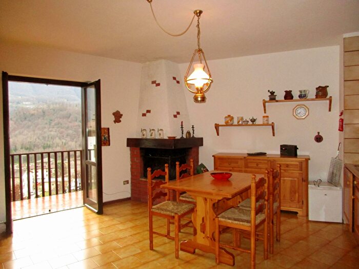 Appartamento bilocale in vendita in Via IV Novembre, SantOmobono Terme