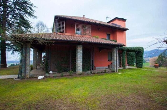 Casa con 6 locali in vendita in Via Podio Pino Torinese, Pino Torinese
