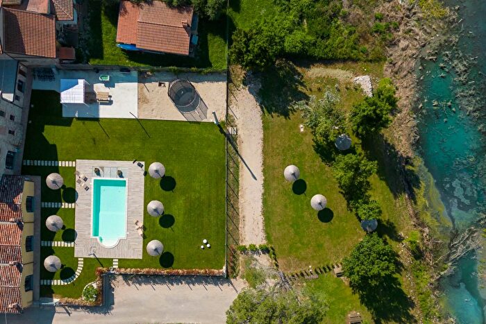 Casa con 13 locali in vendita in Località SantArcangelo, Magione