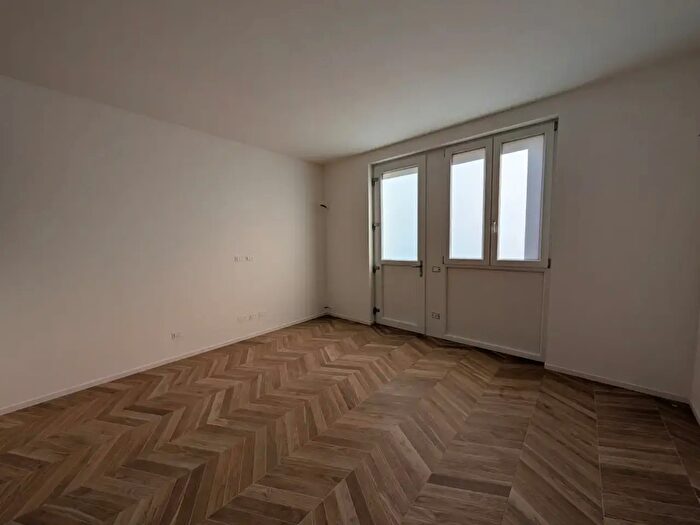 Appartamento bilocale in vendita in Via Giova, Forli