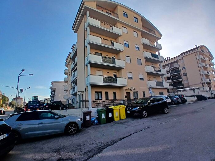 Appartamento trilocale in vendita in Via del Porto, Vasto