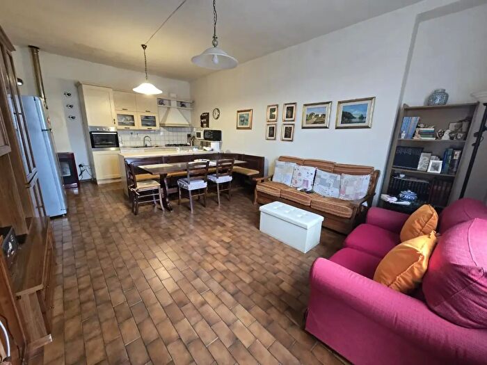 Appartamento quadrilocale in vendita in a delle Case Bianche, Calcinaia