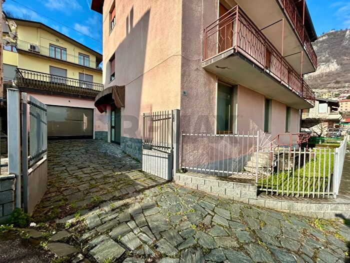 Appartamento trilocale in vendita in Lovere