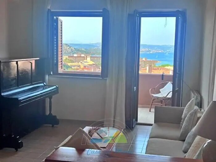 Appartamento con 7 locali in vendita in La Maddalena