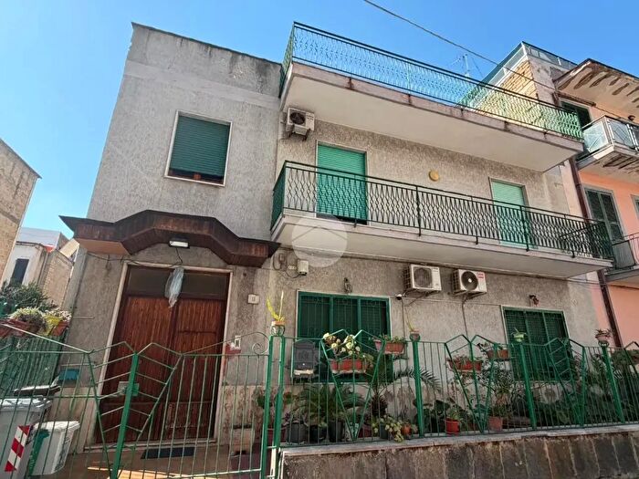 Appartamento quadrilocale in vendita in Traversa Principe di Napoli, Napoli