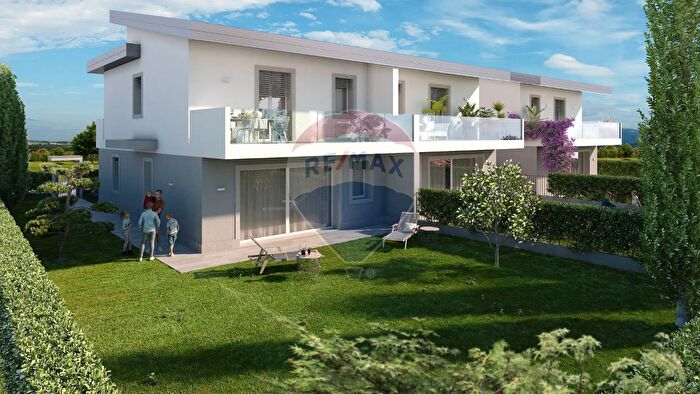 Appartamento quadrilocale in vendita in Via Aldo Moro, Calusco DAdda