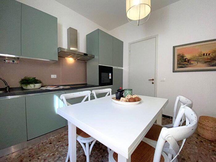 Appartamento con 5 locali in affitto in Piazza Giuseppe Garibaldi, Centro, Forlimpopoli