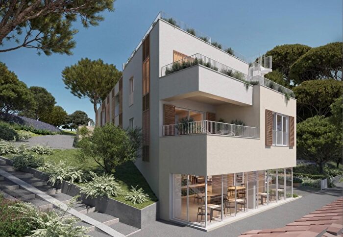 Appartamento quadrilocale in vendita in Rosignano Marittimo