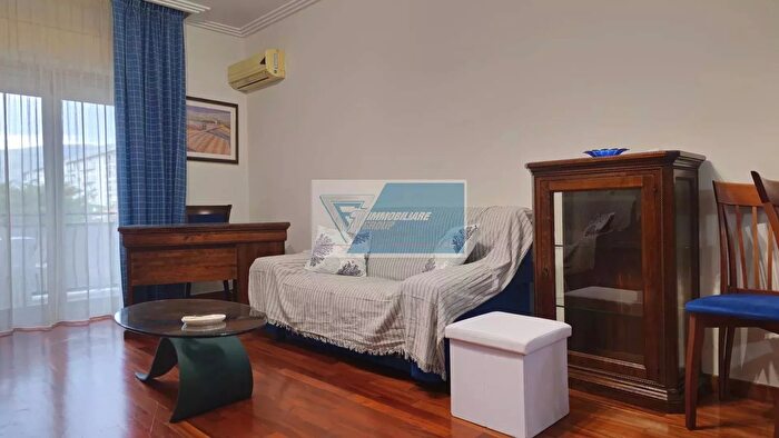 Appartamento quadrilocale in affitto in Avola