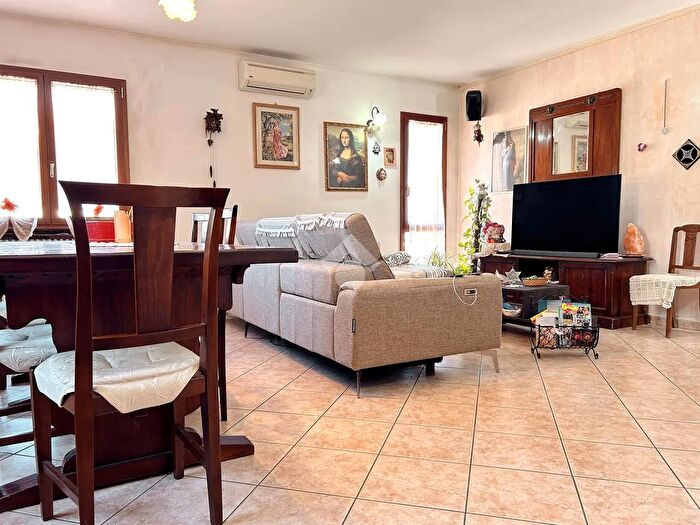 Casa con 8 locali in vendita in Str di Monte Olivo, San Marino