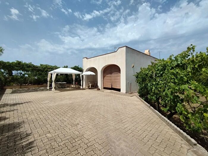 Casa quadrilocale in vendita in Torre Mozza, Ugento