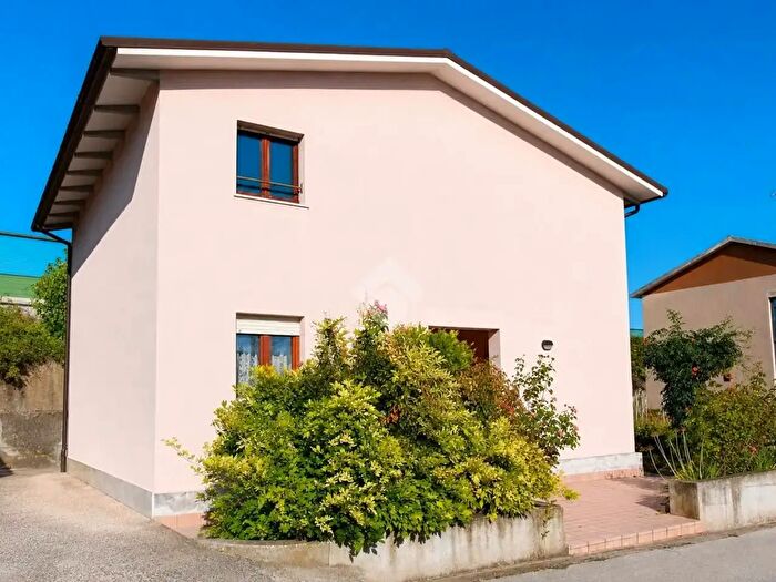 Casa con 7 locali in vendita in Via E Fermi, Porto San Giorgio