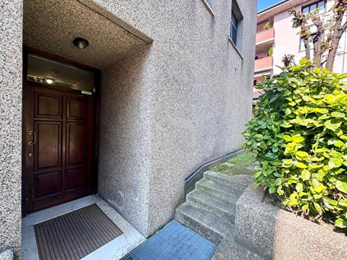 Appartamento bilocale in affitto in VIA VOLTA, Centro, Concorezzo