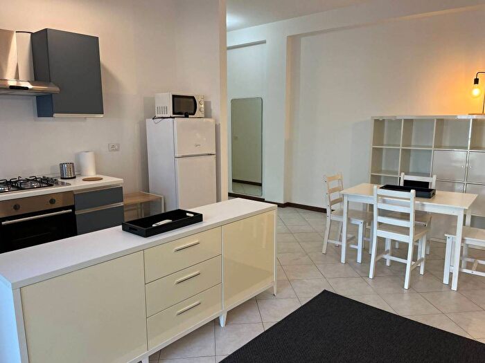 Appartamento monolocale in affitto in Via Ponale, Bignami Ponale, Milano