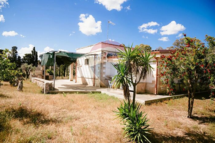 Casa con 5 locali in vendita in Via Pagliarone Villetta Val ampAmp Will Snc, Otranto