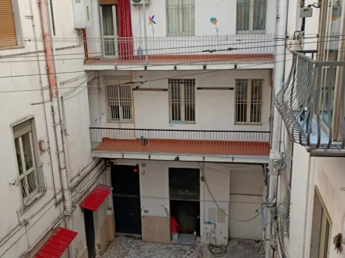 Appartamento bilocale in affitto in Via Nazionale, Napoli