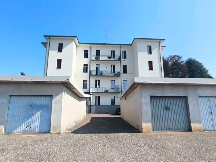 Appartamento bilocale in vendita in Via Vittorio Veneto, Cirimido