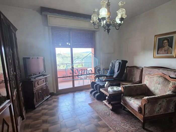 Appartamento con 5 locali in vendita in Castelnuovo Magra