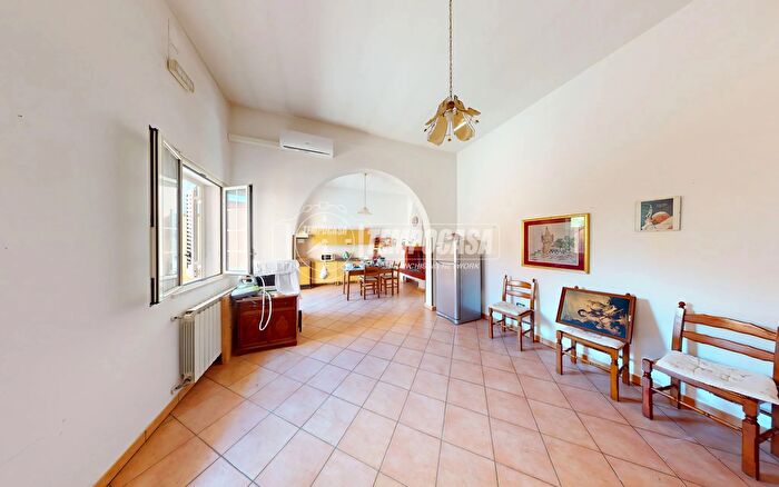 Casa con 6 locali in vendita in Via Giuseppe Mazzini, Scorrano