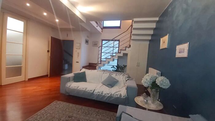 Casa con 5 locali in vendita in SantElpidio A Mare