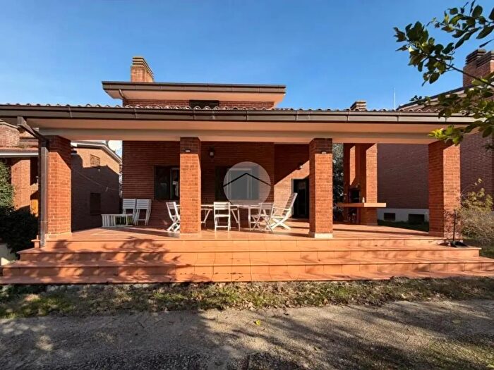 Casa con 6 locali in vendita in Località Colle Rocco, Montelibretti