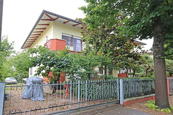 Appartamento quadrilocale in vendita in Viale Reno Cesenatico, Cesenatico