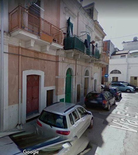 Appartamento trilocale in affitto in Via Edmondo De Amicis, Bitritto