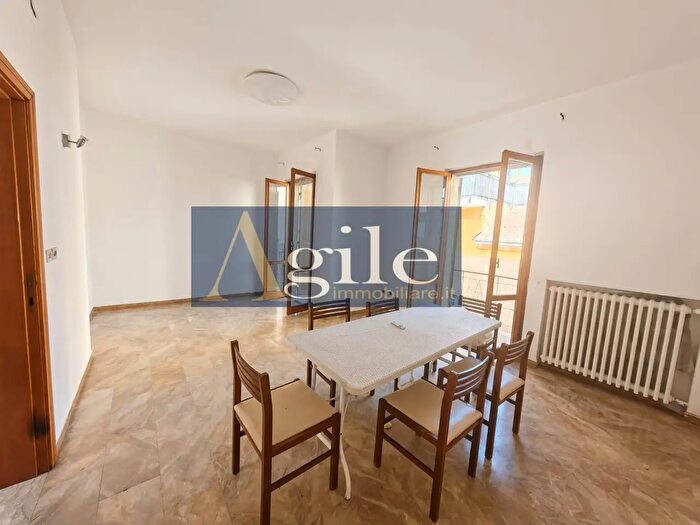 Appartamento con 5 locali in vendita in Via Val Tiberina, San Benedetto Del Tronto