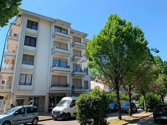 Appartamento trilocale in vendita in Via Arrigo Boito, Caserta