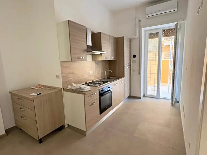 Appartamento bilocale in affitto in Via Nisco, Roma