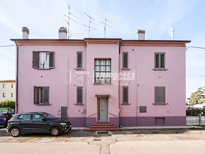 Appartamento trilocale in vendita in Via Giacomo Matteotti, Castel Bolognese