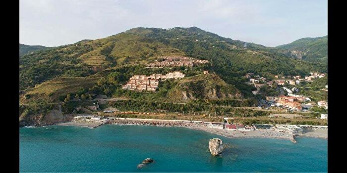 Casa con 5 locali in vendita in Contrada Santa Rosalia, Acquappesa