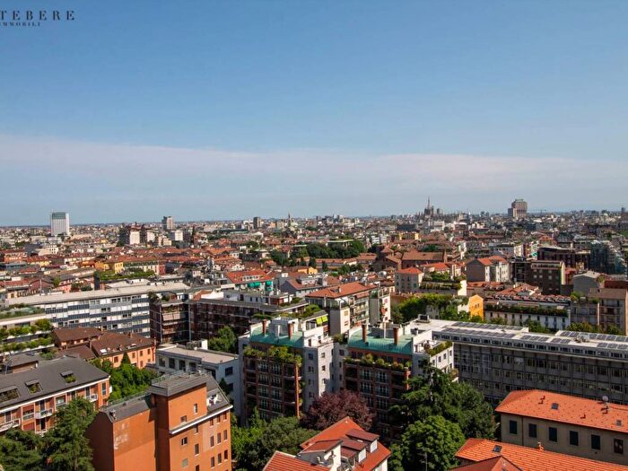 Appartamento trilocale in affitto in Piazzale Biancamano, Moscova, Milano