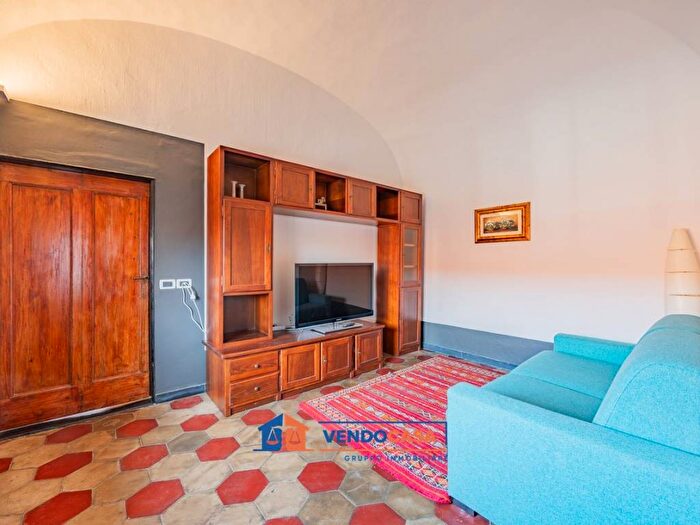 Appartamento trilocale in affitto in Via Medaglie dOro, Centro, Albenga