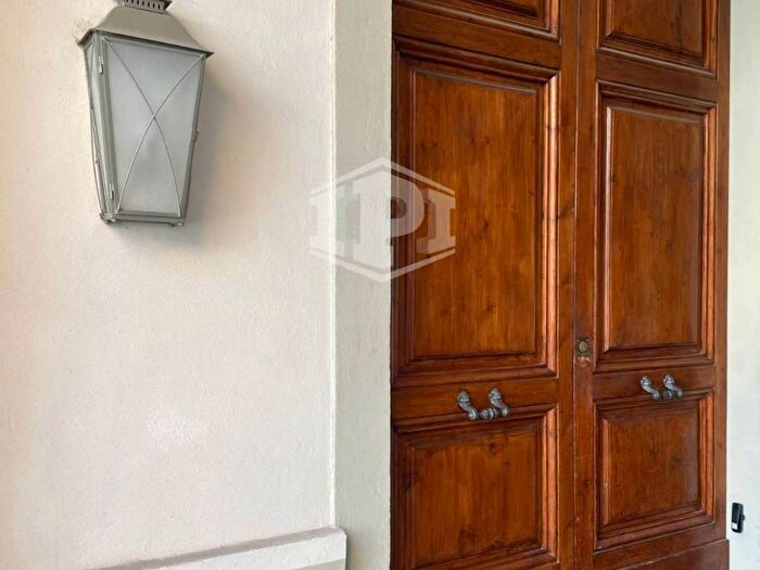 Appartamento con 6 locali in affitto in Piazza Della Liberta', San Marco SS Annunziata, Firenze
