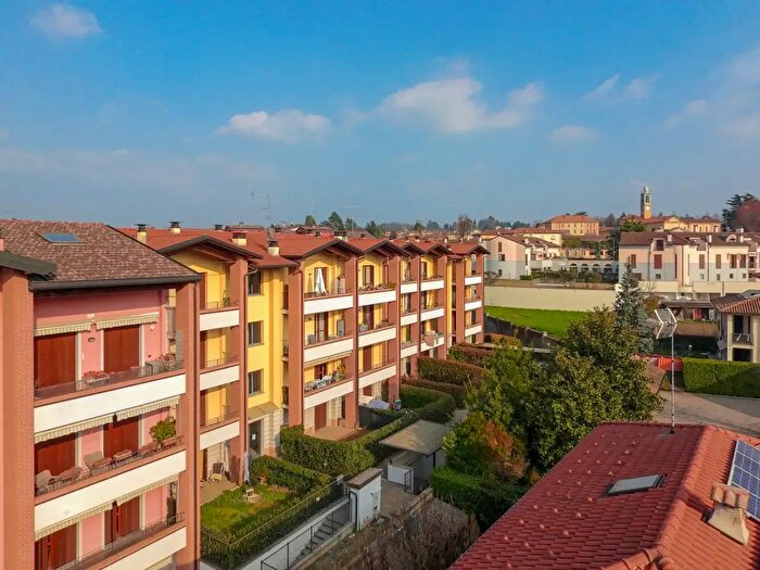 Appartamento bilocale in vendita in Via Moneta, Besana In Brianza
