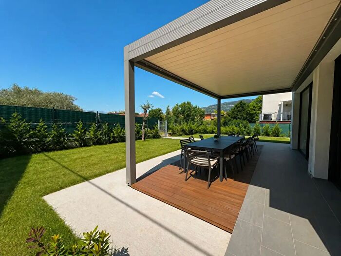 Casa con 5 locali in vendita in Santo Stefano Di Magra